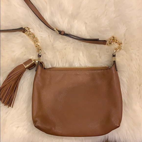 Pre-owned beautiful Crossbody Purse in camel color - Picture 2 of 5